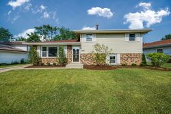 Pre-foreclosure in  EASTGATE DR Country Club Hills, IL 60478