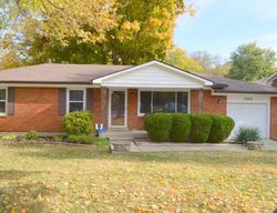 Pre-foreclosure in  MOORHAVEN DR Louisville, KY 40219