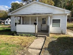 Pre-foreclosure in  IOWA ST Ashland, KY 41102