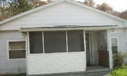 Pre-foreclosure in  IOWA ST Ashland, KY 41102