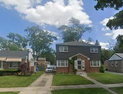 Pre-foreclosure in  S 21ST AVE Broadview, IL 60155