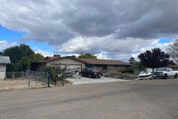 Pre-foreclosure in  PLEASANTON DR S Nampa, ID 83686