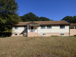 Pre-foreclosure Listing in HICKS RD SW MABLETON, GA 30126