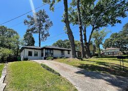 Pre-foreclosure in  GLENVALLEY DR Decatur, GA 30032
