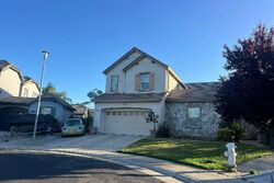 Pre-foreclosure in  MARIOLYN CT Elk Grove, CA 95757
