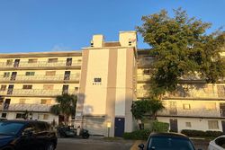 Pre-foreclosure in  N SHERMAN CIR  Hollywood, FL 33025