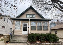 Pre-foreclosure in  29TH AVE Kenosha, WI 53143