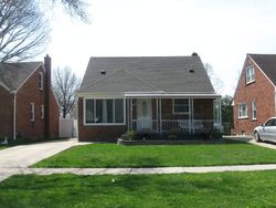 Pre-foreclosure in  NETHERWOOD ST Southgate, MI 48195