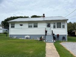 Pre-foreclosure Listing in 5TH ST ALTAVISTA, VA 24517