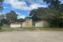 Pre-foreclosure in  FERN VIEW DR Kingwood, TX 77345
