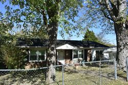 Pre-foreclosure Listing in LESTER AVE CARTHAGE, TN 37030