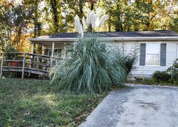 Pre-foreclosure in  ROBERT HUFF LN Knoxville, TN 37914