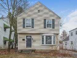 Pre-foreclosure in  MERCER AVE Akron, OH 44320