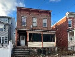 Pre-foreclosure in  CASSIDY PL Staten Island, NY 10301