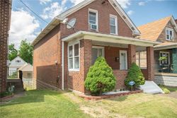 Pre-foreclosure in  W LARKSPUR ST Homestead, PA 15120