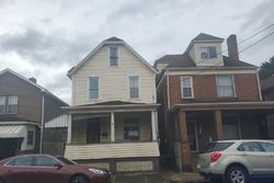 Pre-foreclosure in  WALNUT ST Natrona Heights, PA 15065