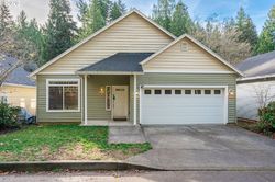 Pre-foreclosure in  DUBARKO RD Sandy, OR 97055