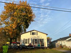 Pre-foreclosure Listing in KINGSTON ST WHITE LAKE, MI 48386