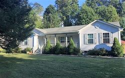 Pre-foreclosure in  RIVERS EDGE DR Hayesville, NC 28904