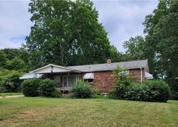Pre-foreclosure Listing in SUMMEROW RD STANLEY, NC 28164