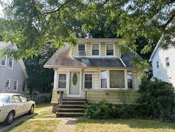 Pre-foreclosure in  LAKESIDE DR Nutley, NJ 07110