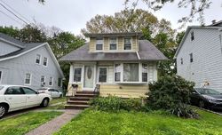 Pre-foreclosure in  LAKESIDE DR Nutley, NJ 07110