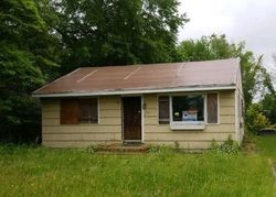 Pre-foreclosure in  MCKINLEY AVE Toms River, NJ 08753