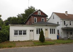 Pre-foreclosure in  MAGNOLIA ST Beverly, NJ 08010