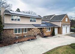 Pre-foreclosure in  E JIMMIE LEEDS RD Absecon, NJ 08205
