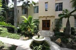 Pre-foreclosure in  MERIDIAN AVE  Miami Beach, FL 33139