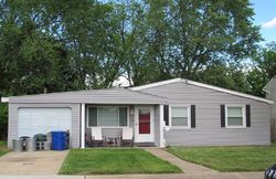 Pre-foreclosure in  DUNMANWAY Dundalk, MD 21222