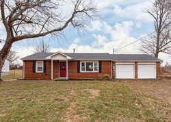 Pre-foreclosure in  RINEYVILLE BIG SPRINGS RD Radcliff, KY 40160
