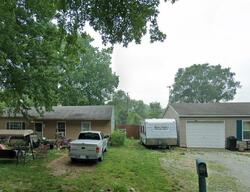 Pre-foreclosure in  SOUTHSIDE DR Warsaw, IN 46580