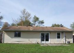 Pre-foreclosure in  GREENLEAF DR Fort Wayne, IN 46819