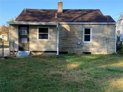 Pre-foreclosure in  WALLACE AVE Indianapolis, IN 46201