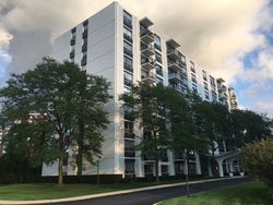 Pre-foreclosure Listing in GOLF RD APT 4H DES PLAINES, IL 60016