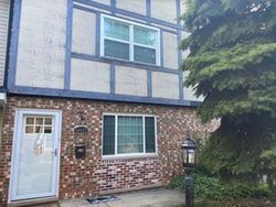 Pre-foreclosure in  MASSASOIT AVE Oak Lawn, IL 60453