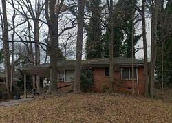 Pre-foreclosure in  DEARWOOD DR SW Atlanta, GA 30315