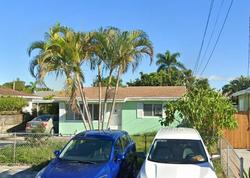 Pre-foreclosure in  SUMMIT BLVD West Palm Beach, FL 33406