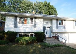 Pre-foreclosure in  YORKTOWN DR Cleveland, OH 44134