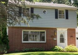 Pre-foreclosure in  MANN AVE Des Moines, IA 50310