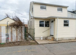Pre-foreclosure in  SIOUX ST Staten Island, NY 10305