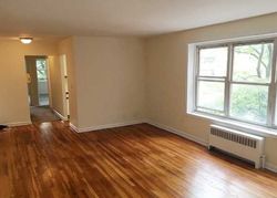 Pre-foreclosure in  LINWOOD AVE G Fort Lee, NJ 07024