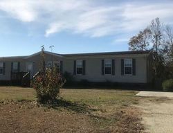 Pre-foreclosure in  CYPRESS KNEE DR Richlands, NC 28574