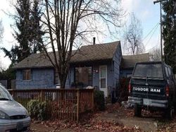 Pre-foreclosure in  KELLY BLVD Springfield, OR 97477