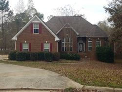 Pre-foreclosure in  CLIFF VIEW CT Covington, GA 30016