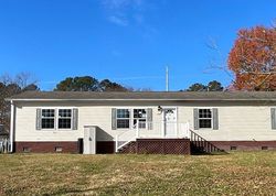 Pre-foreclosure in  BLUE JAY DR Virginia Beach, VA 23453