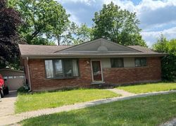 Pre-foreclosure in  PARDEE CT Dearborn Heights, MI 48125