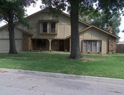 Pre-foreclosure in  E 66TH ST Tulsa, OK 74133