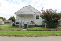 Pre-foreclosure in  ELLISTON ST Old Hickory, TN 37138